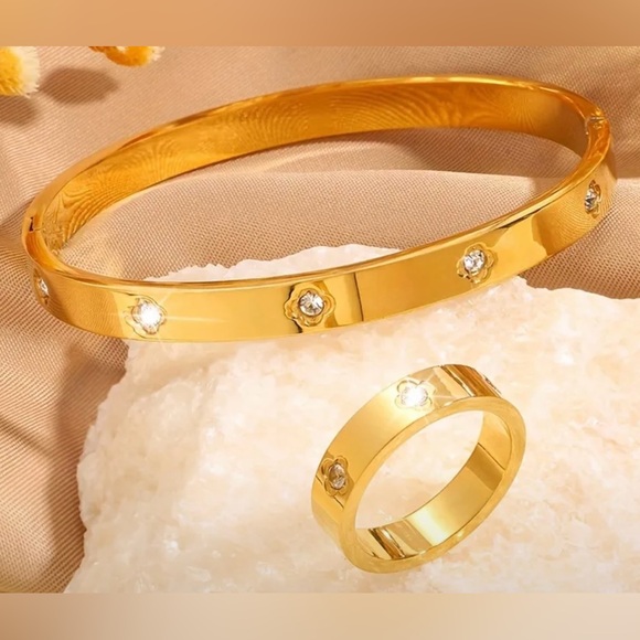 Elegant Gold Bangle Bracelet and Ring Set - Picture 2 of 5